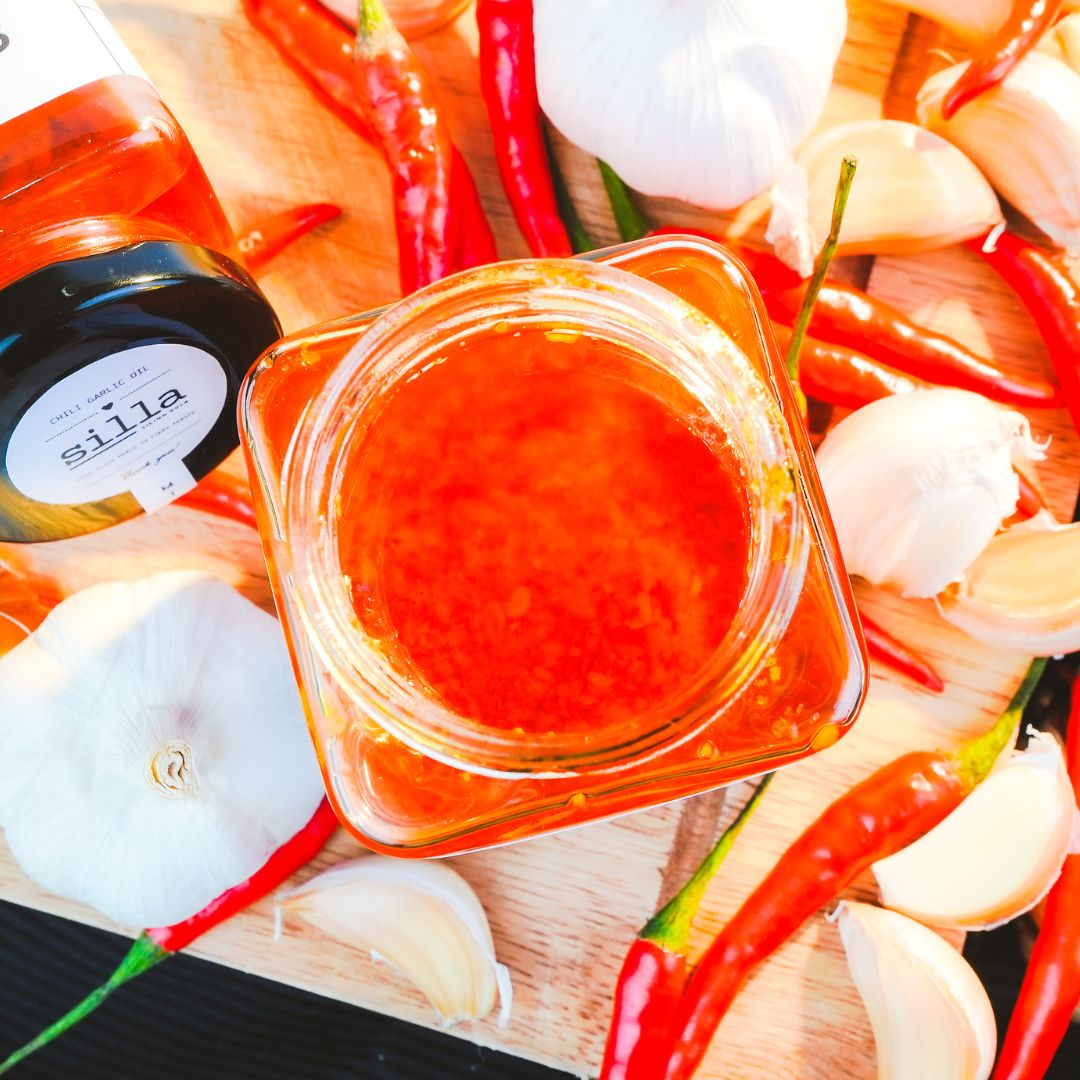 Silla Premium Chili Garlic Oil Mild Spice